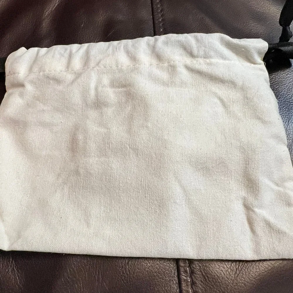 New Authentic Victoria Beckham Canvas Bag and New Makeup Sharpener - Picture 2 of 6